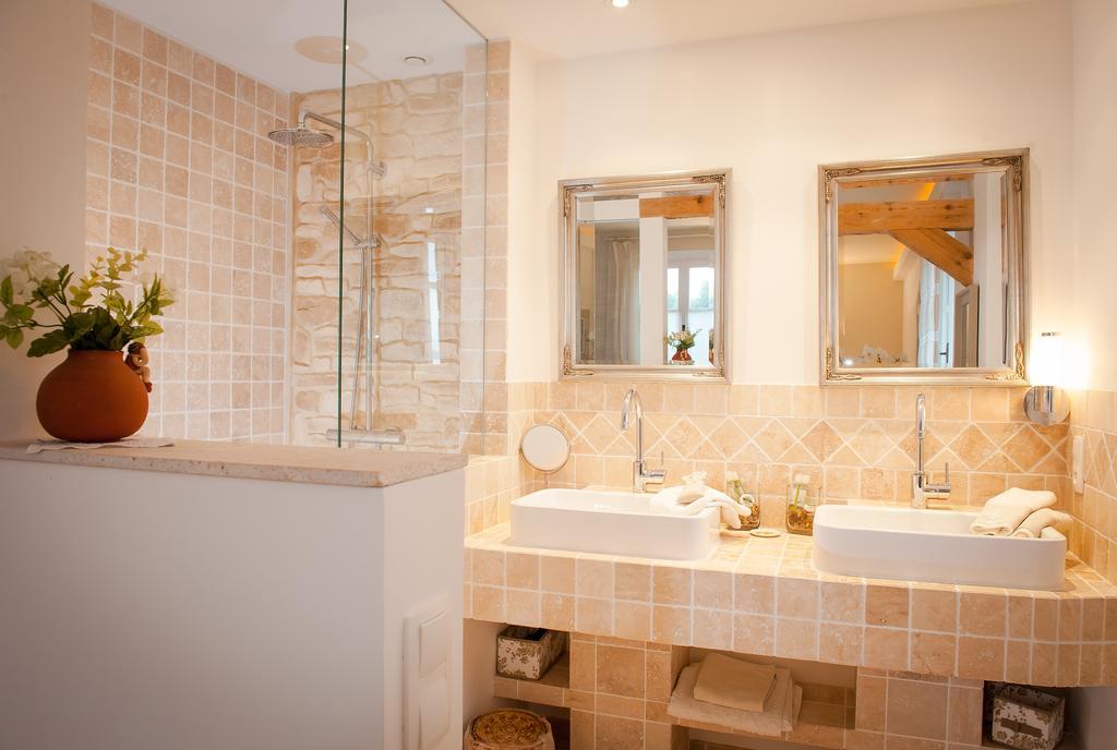 Les 4 Elements Bed & Breakfast Tourrettes-sur-Loup Phòng bức ảnh