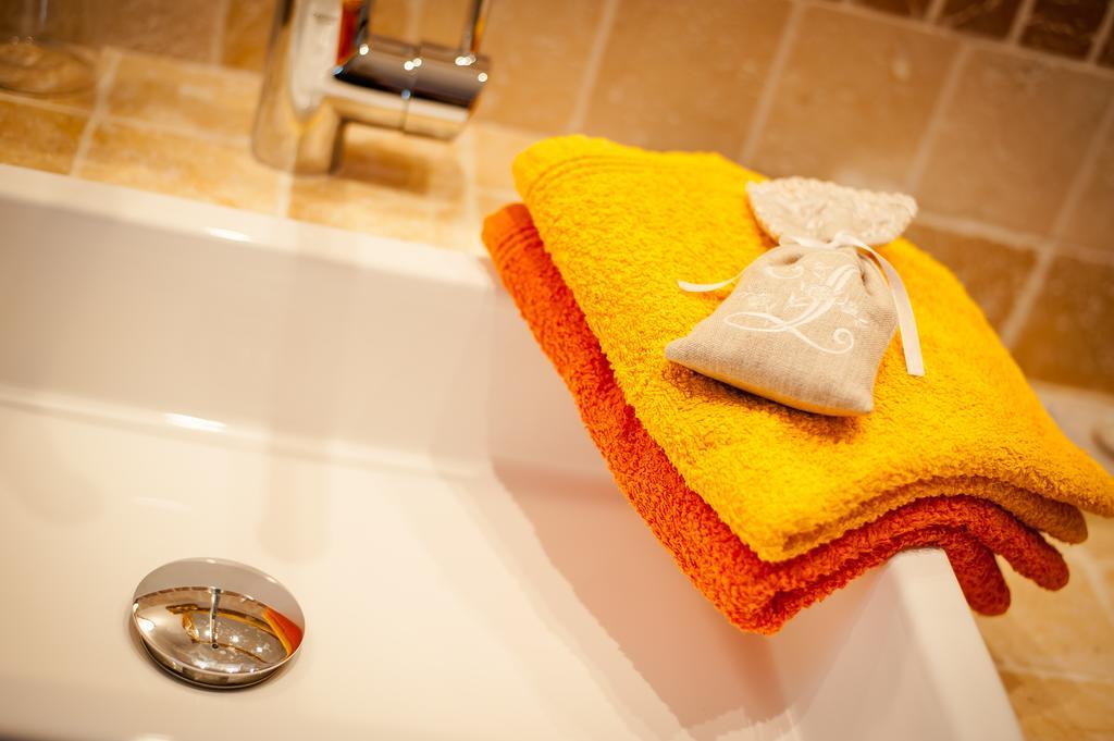 Les 4 Elements Bed & Breakfast Tourrettes-sur-Loup Phòng bức ảnh
