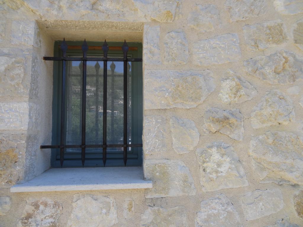 Les 4 Elements Bed & Breakfast Tourrettes-sur-Loup Ngoại thất bức ảnh