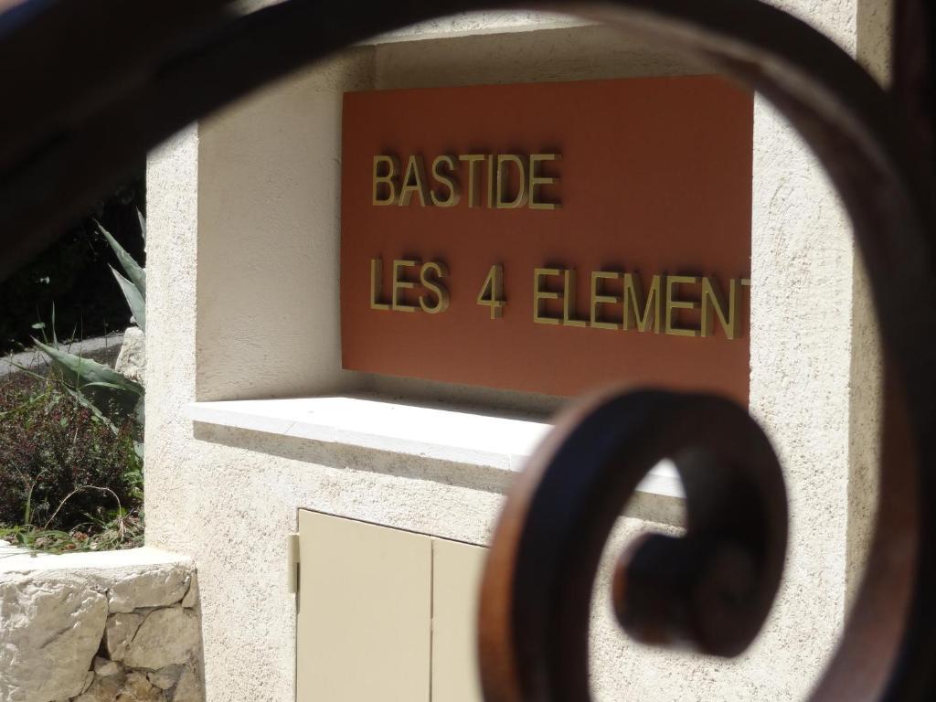Les 4 Elements Bed & Breakfast Tourrettes-sur-Loup Ngoại thất bức ảnh
