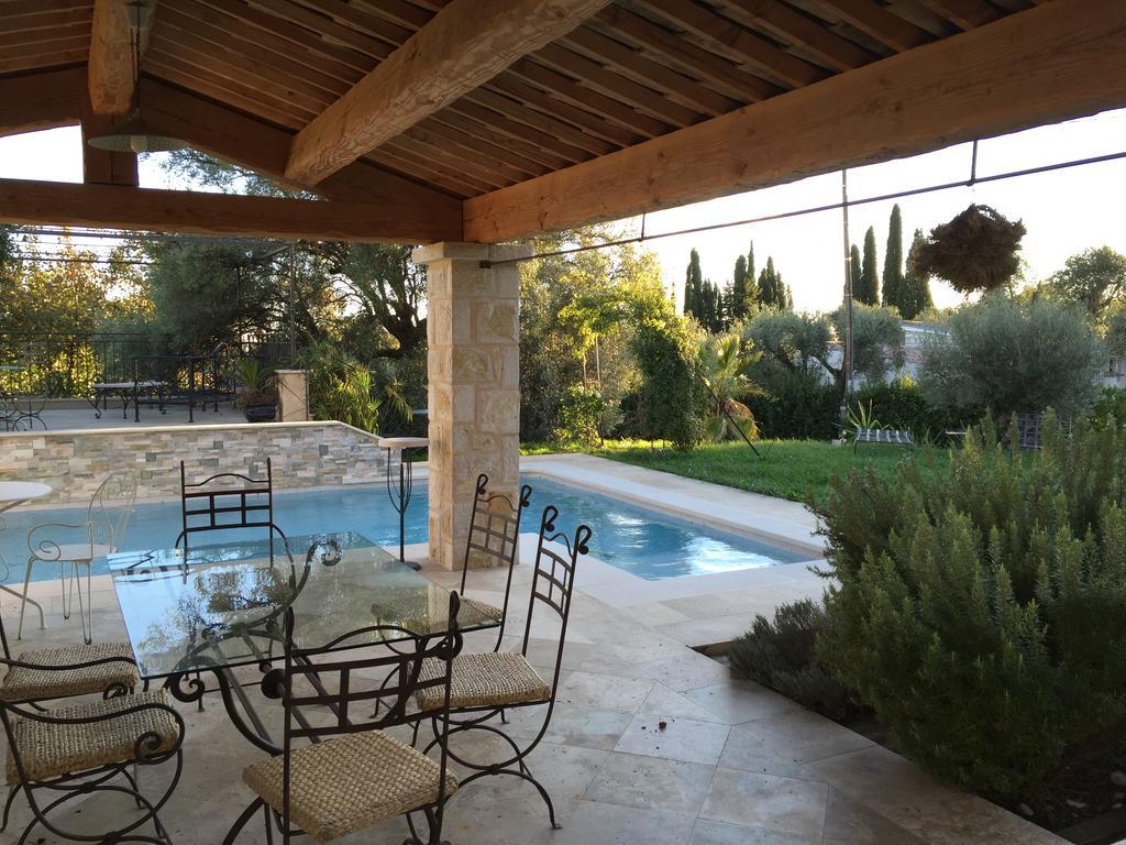 Les 4 Elements Bed & Breakfast Tourrettes-sur-Loup Ngoại thất bức ảnh